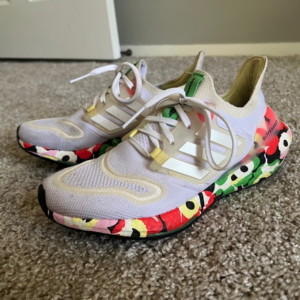Adidas Ultraboost 22 x Marimekko poppy women’s 7